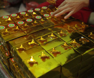 “Vàng thỏi 9999” siêu rẻ trước ngày ông Công ông Táo