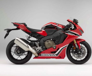 Honda CBR1000RR 2017 có giá 17.000 USD ở Mỹ
