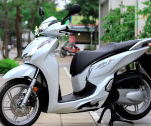 Honda SH300i - có gì sau mức giá 250 triệu tại Việt Nam?