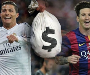 Lương Ronaldo, Messi thua xa... người đánh xe La Mã
