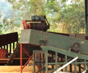 Nữ công nhân mất tích, phát hiện mẫu xương thịt lạ tại máy nghiền