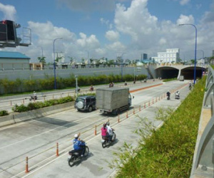 Tăng 2 giờ lưu thông qua hầm vượt sông Sài Gòn