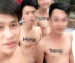 Cảnh sát đột nhập sào huyệt đường dây mại dâm nam ở Sài Gòn