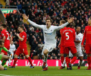 Thủ yếu kém, Liverpool trắng tay tại Anfield