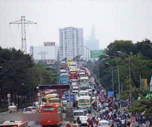 TP.HCM: Cửa ngõ bến xe miền Đông kẹt cứng