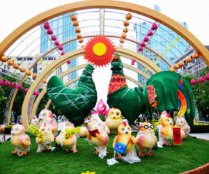Ngắm đường hoa Nguyễn Huệ Tết Đinh Dậu 2017 trước khai mạc