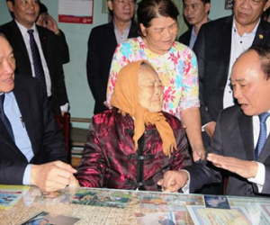 Thủ tướng về quê chúc Tết các mẹ Việt Nam anh hùng