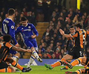 Chelsea tạo cách biệt tám điểm trên đỉnh Ngoại hạng Anh