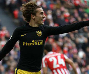 Hét lớn khi ghi bàn, Griezmann khiến MU chưng hửng