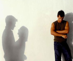 Tôi suốt ngày sống trong ám ảnh từ khi vợ phản bội