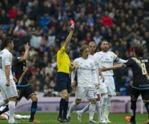 Barca "tố" Real được thiên vị: 32 bằng chứng "sống"