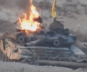 Chiếc tăng T-90 đầu tiên bị IS bắn cháy ở Syria
