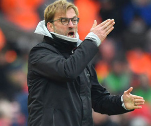 Liverpool khủng hoảng, Klopp triệu tập họp khẩn