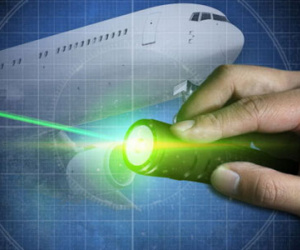 Máy bay lại bị chiếu tia laser ở Nội Bài