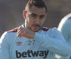 Payet quậy phá ở đội U23 West Ham vì muốn trở về Pháp
