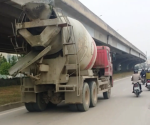 Hà Nội tước phù hiệu gần 400 ôtô vi phạm tốc độ nhiều lần