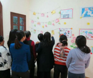 Xót thương những người phụ nữ phải bỏ nhà, lánh nạn nơi xa vì ... sợ chồng