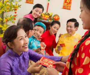 Mùng 1, chóng mặt vì tiền mừng tuổi ngày Tết