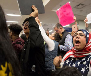 Hỗn loạn vì lệnh cấm người tị nạn vào Mỹ của Tổng thống Trump
