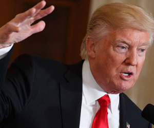 Trump chế giễu lãnh đạo phe Dân chủ sau lệnh hạn chế nhập cư