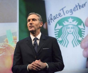 Starbucks tuyển 10.000 người tị nạn sau lệnh cấm nhập cảnh của Tổng thống Trump