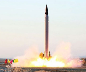 Tên lửa đạn đạo Iran phát nổ giữa không trung