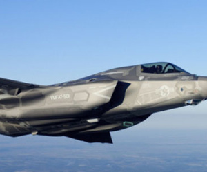 Trump cắt giảm 600 triệu USD khỏi dự án siêu tiêm kích F-35