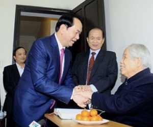 Chủ tịch nước chúc thọ nguyên Tổng Bí thư Đỗ Mười tròn 100 tuổi