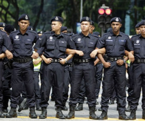 Malaysia bắt 3 nghi phạm liên hệ với nhóm khủng bố IS