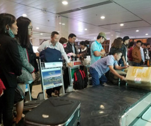 485 chuyến bay bị chậm giờ trong 6 ngày Tết