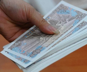 Đổi tiền lẻ sau Tết: 100.000 đồng "ăn" 50.000 đồng