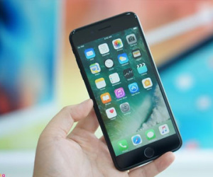 iPhone và quần jeans sẽ có "giá điên" nếu sản xuất tại Mỹ?