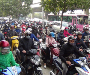 Ngày đầu đi làm sau Tết: Đường vành đai 3 ùn tắc nghiêm trọng
