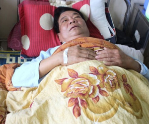 Chém bác sĩ nhập viện vì chuyện đi làm ngày Tết