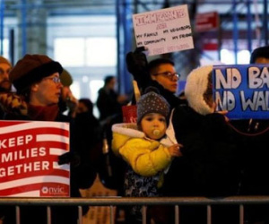 Chính quyền Donald  Trump bị kiện vì lệnh cấm nhập cảnh