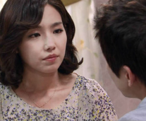 Đêm tân hôn bị phá hỏng tan tành vì “món quà” đặc biệt do người yêu cũ của chồng gửi tặng