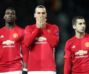MU ghi bàn chật vật: Xấu hổ Pogba, quê độ Ibrahimovic