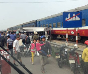 30 phút xảy ra 2 vụ tai nạn đường sắt nghiêm trọng