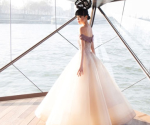 Jessica Minh Anh "chơi trội" khi catwalk với dàn mẫu quốc tế