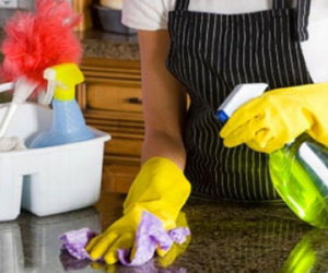 Sau Tết, giúp việc chỉ đi làm khi nhận lương bằng… tổng giám đốc