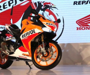 Cận cảnh môtô Honda CBR250RR bản Repsol giá 122 triệu