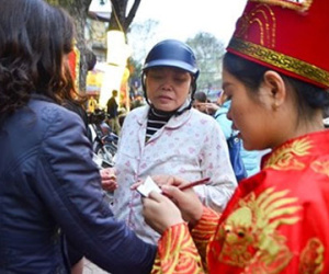 Giá vàng lao dốc, mua xong bước ra khỏi cửa đã lỗ