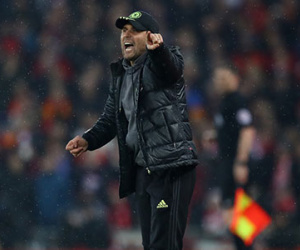 Inter tính gây sốc với HLV Antonio Conte