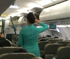 Phạt khách Trung Quốc dọa đánh tiếp viên Vietnam Airlines