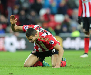 "Thánh nhọ" gần 4 năm không thắng tại Premier League