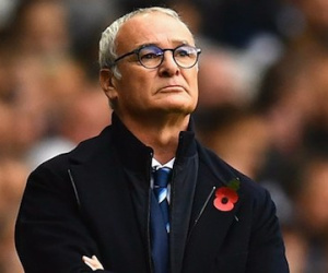 Bi kịch Mourinho đang vận vào Ranieri khốn khổ