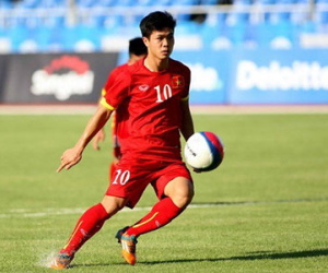 BLV Quang Huy: “Công Phượng nên dự bị, không nên cố”