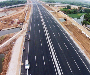 Bộ Giao thông điều chỉnh lộ trình làm cao tốc Bắc Nam