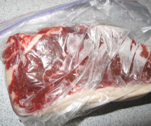 Chuyên gia thực phẩm: Nhiều người rã đông không đúng cách khiến thực phẩm mất hết chất bổ