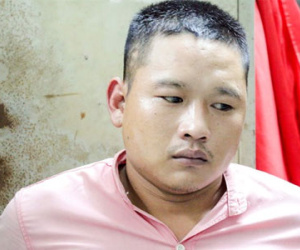 Bị ảo giác, nam thanh niên vác dao đòi chém mẹ ruột